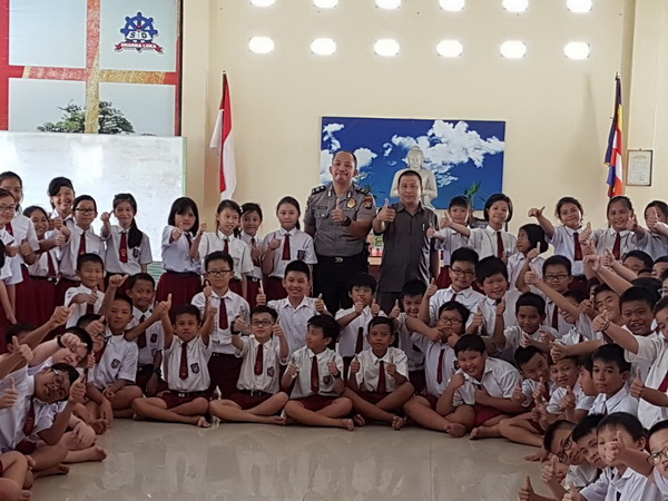 Satbinmas Polresta Kunjungi Tiga Sekolah